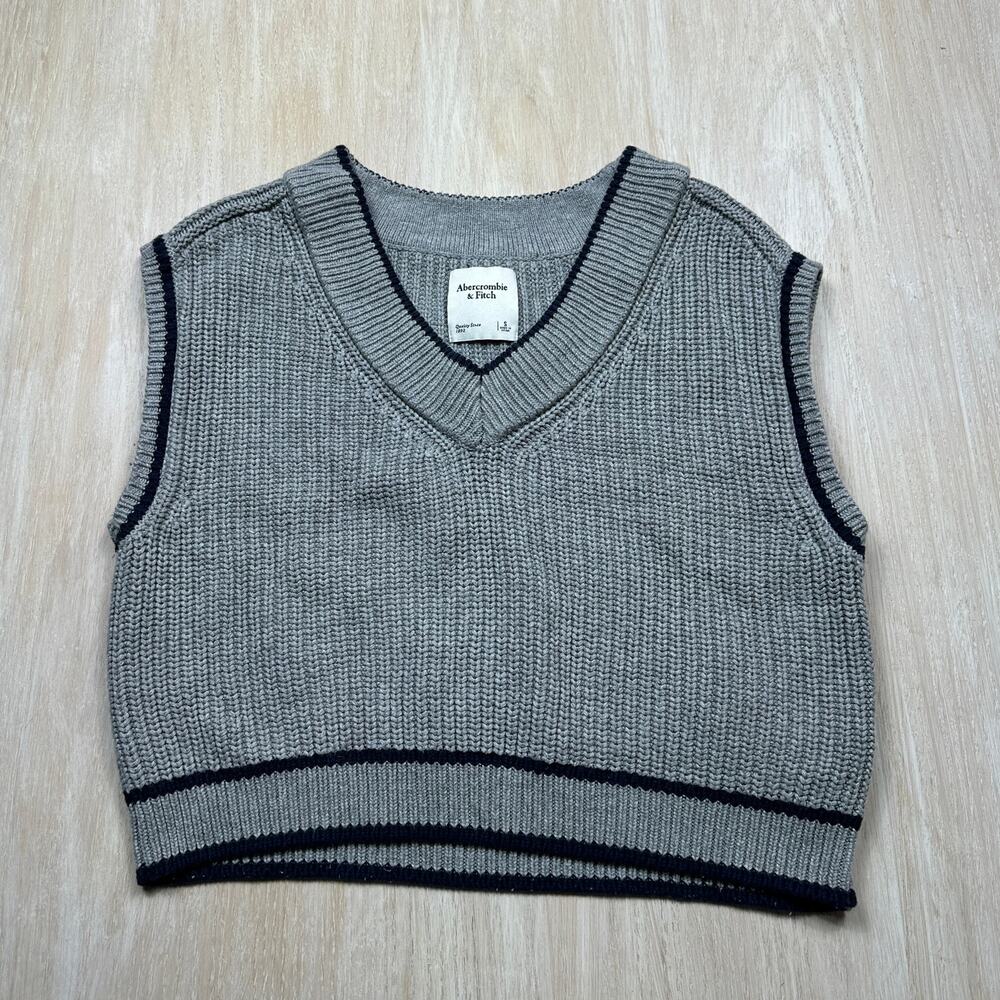 Abercrombie & Fitch Gray Navy Stripe V Neck Cropped Sweater Vest Preppy Small